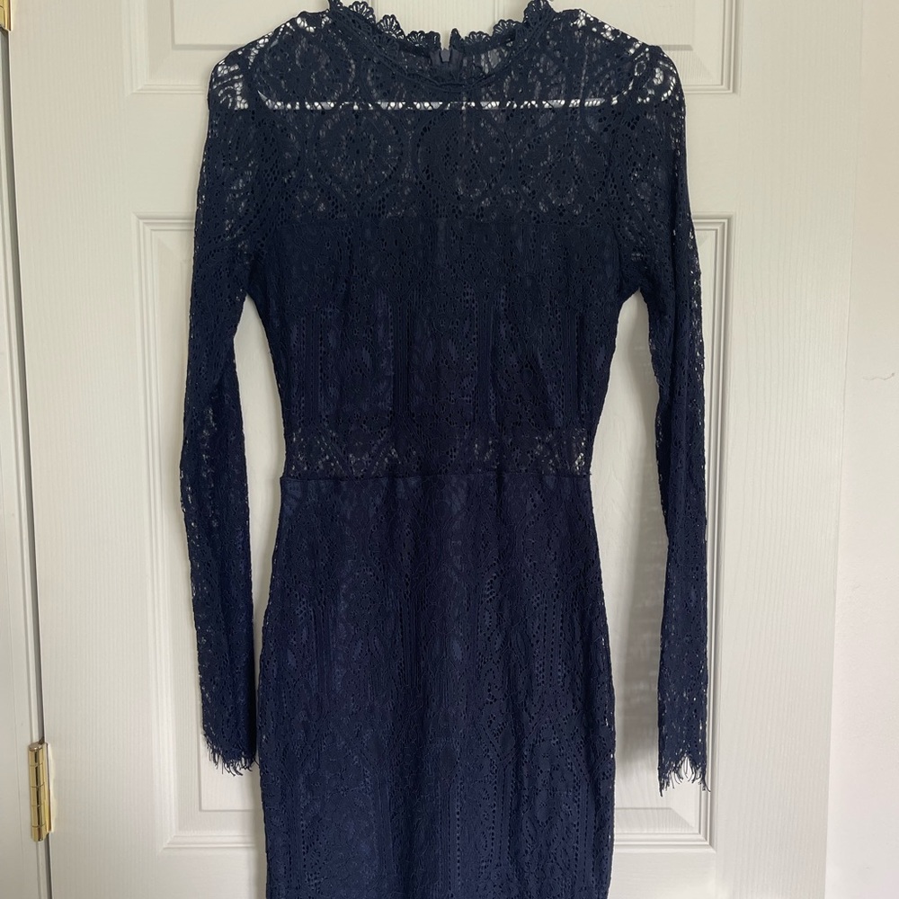 Lulu’s Long Sleeve Lace Dress XS